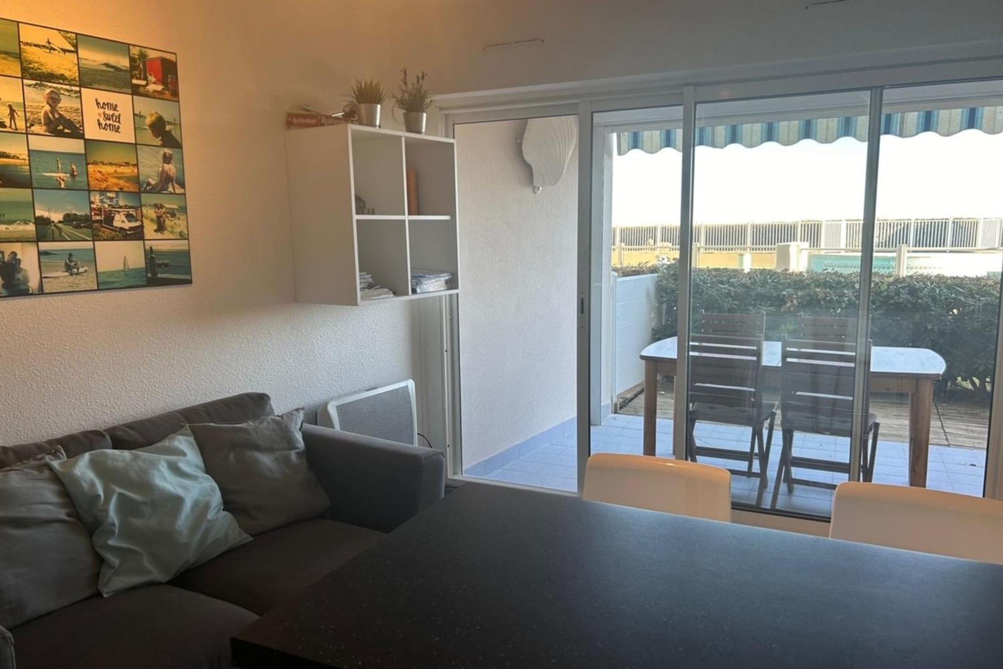In With Swimming Pool And Direct Access Apartment Frontignan